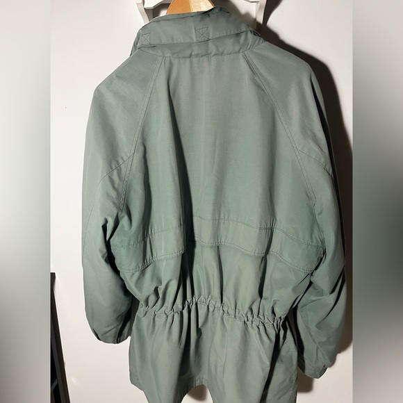 Windbreaker jacket - Picture 3 of 3